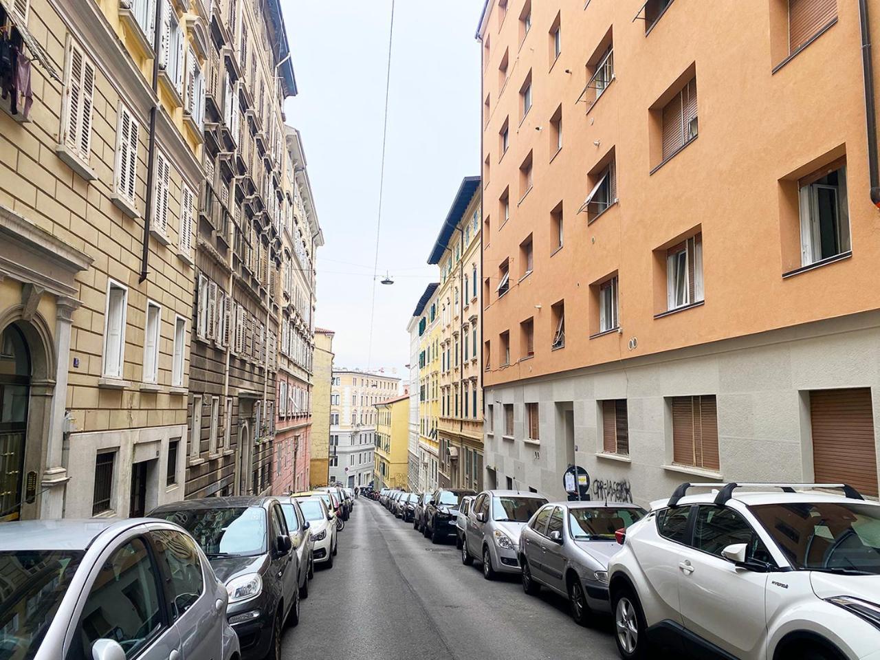 Blucavana, In Centro A Appartamento Trieste